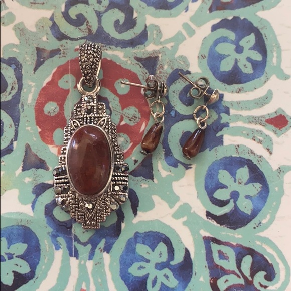 Pendant & Earrings - Picture 2 of 5